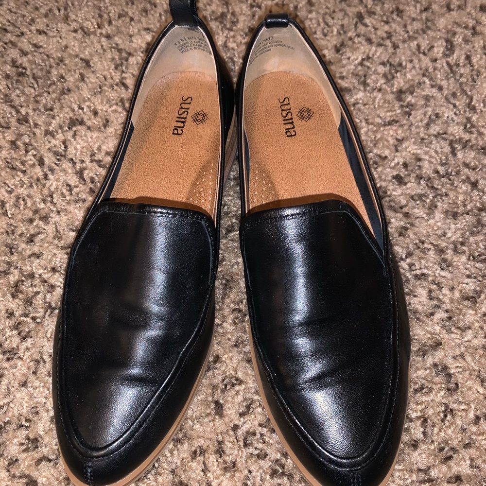 SUSINA Brand “Kellen-Lea” Black Leather Loafers